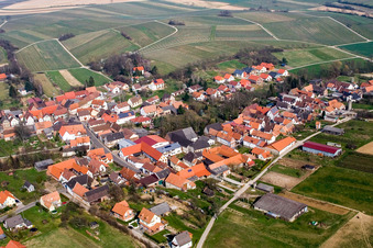 Dierbach aus Westen im Bundesland Rheinland-Pfalz, Deutschland