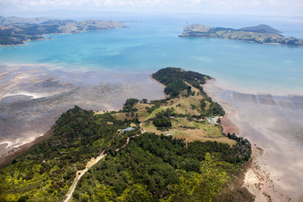 Schrägluftbild von Ortsteil Preece Point in Coromandel im Bundesland Waikato, Neuseeland