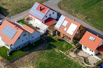 Am Narrenberg in Hergersweiler im Bundesland Rheinland-Pfalz, Deutschland vom Flugzeug aus
