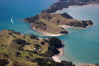 Drohnenbild von Whanganui Island im Bundesland Waikato, Neuseeland