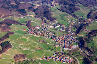 Schrägluftbild von Badischer Weinort von Südwesten im Ortsteil Büchelbach in Sasbachwalden im Bundesland Baden-Württemberg, Deutschland
