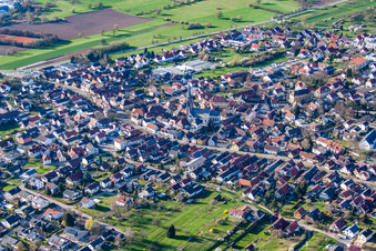 Yburgstraße von Süden im Ortsteil Steinbach in Baden-Baden im Bundesland Baden-Württemberg, Deutschland