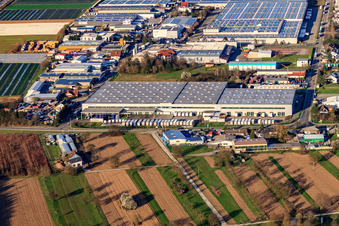 Industriegebiet Heinkelstraße mit Prologis Germany Management GmbH und Rhenus Logistics in Muggensturm im Bundesland Baden-Württemberg, Deutschland