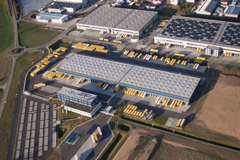 DACHSER Logistikzentrum Karlsruhe GmbH, Malsch im Bundesland Baden-Württemberg, Deutschland von oben
