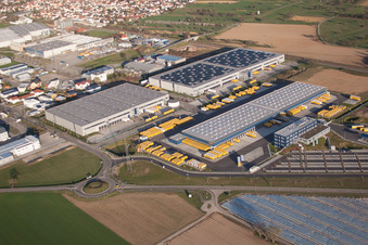 DACHSER Logistikzentrum Karlsruhe GmbH, Malsch im Bundesland Baden-Württemberg, Deutschland aus der Drohnenperspektive