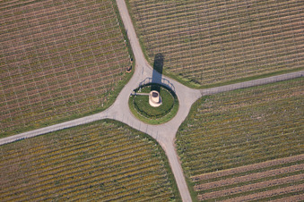 Houschder Winzerturm im Ortsteil Niederhochstadt in Hochstadt im Bundesland Rheinland-Pfalz, Deutschland