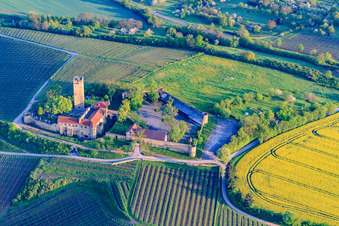 Burg Ravensburg (Sulzfeld) im Bundesland Baden-Württemberg, Deutschland aus der Vogelperspektive