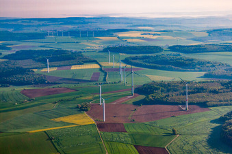 Windpark im Ortsteil Altheim in Walldürn im Bundesland Baden-Württemberg, Deutschland