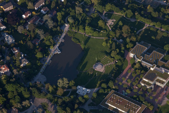 Luftbild von Albgauhalle am Horbachpark und Horbachsee in Ettlingen im Bundesland Baden-Württemberg, Deutschland