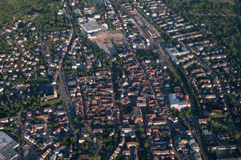 Ettlingen im Bundesland Baden-Württemberg, Deutschland von der Drohne aus gesehen