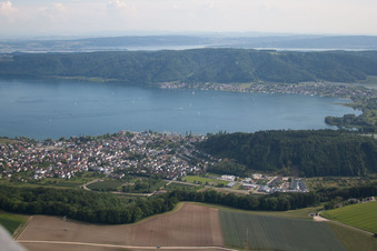 Schrägluftbild von Ortsteil Ludwigshafen in Bodman-Ludwigshafen im Bundesland Baden-Württemberg, Deutschland