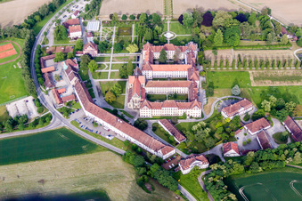 Schulgebäude der Schule Schloss Salem in Salem im Ortsteil Stefansfeld im Bundesland Baden-Württemberg, Deutschland