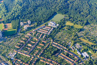Seewiesenäckerweg mit GenoHotel Karlsruhe im Ortsteil Rüppurr im Bundesland Baden-Württemberg, Deutschland