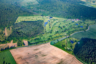 Luftbild von Gelände des Golfplatz von Golfclub Johannesthal in Walzbachtal im Ortsteil Wössingen im Bundesland Baden-Württemberg, Deutschland