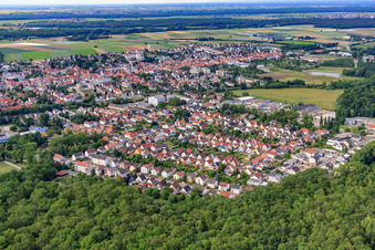 Siedlung Gartenstadt von Südwesten in Kandel im Bundesland Rheinland-Pfalz, Deutschland