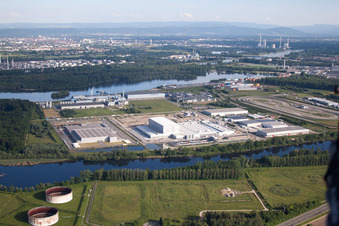 Drohnenaufname von Industriegebiet Oberwald in Wörth am Rhein im Bundesland Rheinland-Pfalz, Deutschland