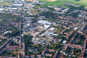 Industrie- und Gewerbegebiet an der B79 in Halberstadt im Bundesland Sachsen-Anhalt, Deutschland