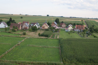 Luftbild von Schleithal im Bundesland Bas-Rhin, Frankreich
