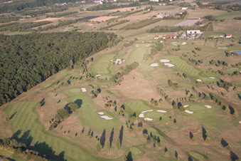 Golfclub Urloffen in Appenweier im Bundesland Baden-Württemberg, Deutschland aus der Drohnenperspektive