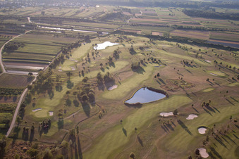 Golfclub Urloffen in Appenweier im Bundesland Baden-Württemberg, Deutschland aus der Drohnenperspektive
