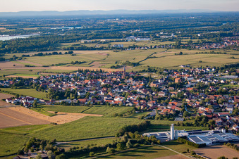 Rheinbischofsheim von Süden in Rheinau im Bundesland Baden-Württemberg, Deutschland