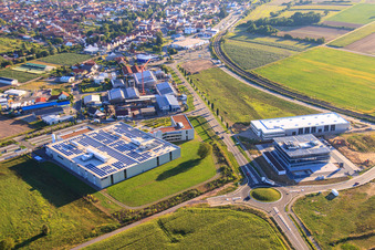 DBK David + Baader GmbH in Rülzheim im Bundesland Rheinland-Pfalz, Deutschland vom Flugzeug aus