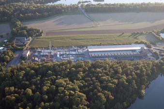 Linkenheim-Hochstetten Gewerbegebiet Schlangenlach im Bundesland Baden-Württemberg, Deutschland