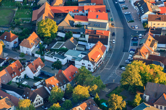 Garbo zum Löwen Restaurant und Hotel im Ortsteil Eggenstein in Eggenstein-Leopoldshafen im Bundesland Baden-Württemberg, Deutschland