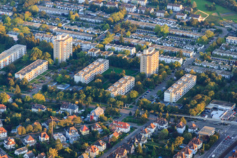 Wohnsiedlung an der Battstr im Ortsteil Rüppurr in Karlsruhe im Bundesland Baden-Württemberg, Deutschland