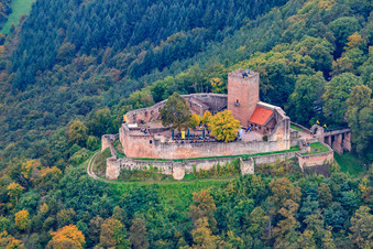 Ruine der Burg Landeck in Klingenmünster im Bundesland Rheinland-Pfalz, Deutschland