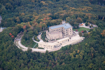 Drohnenbild von Ortsteil Diedesfeld in Neustadt an der Weinstraße im Bundesland Rheinland-Pfalz, Deutschland