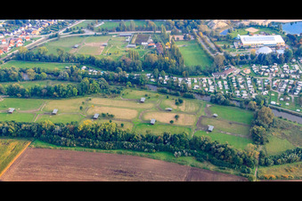 Straussenfarm Mhou am Freitzeitzentrum in Rülzheim im Bundesland Rheinland-Pfalz, Deutschland von oben
