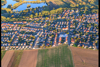 Gottfried-Tulla-Straße im Ortsteil Sondernheim in Germersheim im Bundesland Rheinland-Pfalz, Deutschland