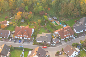 Schrägluftbild von Südring x Pfarrer-Löser-Straße in Rülzheim im Bundesland Rheinland-Pfalz, Deutschland