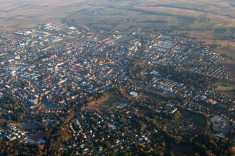 Luftaufnahme von Landau von Nordwesten in Landau in der Pfalz im Bundesland Rheinland-Pfalz, Deutschland