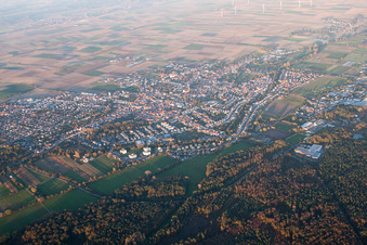 Herxheim bei Landau im Bundesland Rheinland-Pfalz, Deutschland von einer Drohne aus