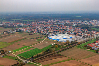 Schrägluftbild von Kardex Remstar in Bellheim im Bundesland Rheinland-Pfalz, Deutschland