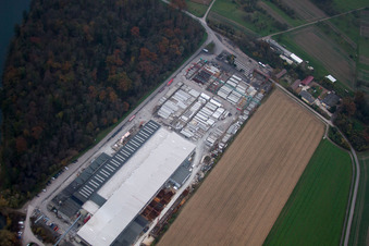 Schrägluftbild von Betonfertigteilewerk Linkenheim GmbH & Co. KG in Linkenheim-Hochstetten im Bundesland Baden-Württemberg, Deutschland