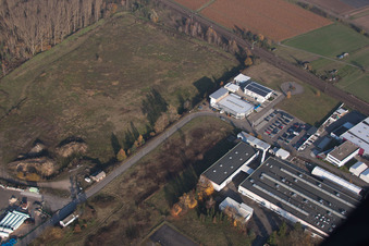 Ortsteil Neudorf in Graben-Neudorf im Bundesland Baden-Württemberg, Deutschland aus der Drohnenperspektive