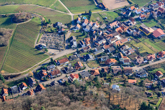 Friedhof in Burrweiler im Bundesland Rheinland-Pfalz, Deutschland