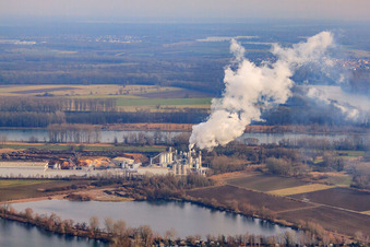 Rheinspan GmbH am Rheinufer in Germersheim im Bundesland Rheinland-Pfalz, Deutschland