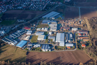 Luftbild von Gewerbegebiet Große Ahlmühle im Winter in Rohrbach im Bundesland Rheinland-Pfalz, Deutschland