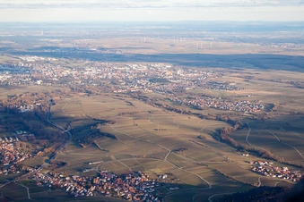 Landau von Westen in Landau in der Pfalz im Bundesland Rheinland-Pfalz, Deutschland aus der Vogelperspektive