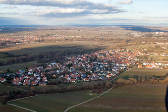 Drohnenbild von Ortsteil Arzheim in Landau in der Pfalz im Bundesland Rheinland-Pfalz, Deutschland