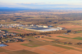 Industriegebiet Interpark aus Südwesten im Winter in Offenbach an der Queich im Bundesland Rheinland-Pfalz, Deutschland