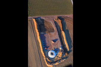 Baustelle für Fundament einer Windkraftanlage in Offenbach an der Queich im Bundesland Rheinland-Pfalz, Deutschland