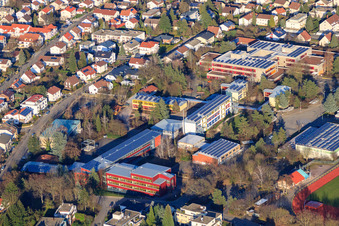 Luftbild von Gymnasium im Alfred-Grosser-Schulzentrum in Bad Bergzabern im Bundesland Rheinland-Pfalz, Deutschland