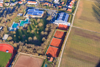 Tennisplätze und Soleil in der Tennishalle in Bad Bergzabern im Bundesland Rheinland-Pfalz, Deutschland