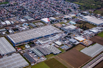 Luftbild von L'Oreal Deutschland Logistikzentrum in Muggensturm im Bundesland Baden-Württemberg