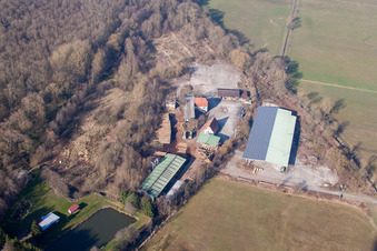 Surbourg im Bundesland Bas-Rhin, Frankreich von der Drohne aus gesehen